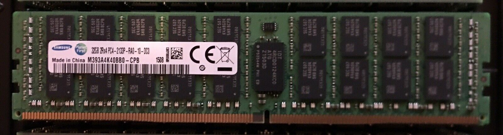 Samsung 32GB 2Rx4 PC4-2133P-R 1.2V M393A4K40BB0-CPB Memory Module