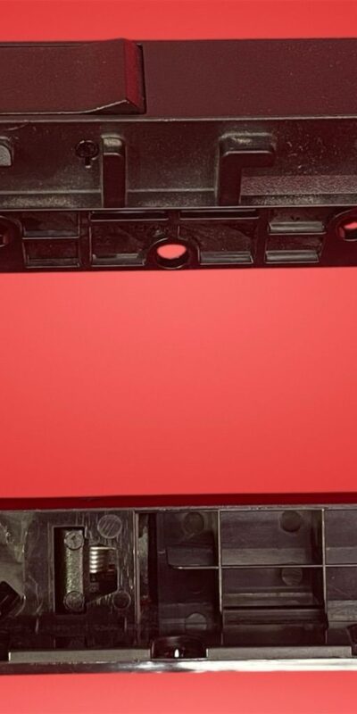 Dell PowerEdge R730 2U Right Rack Ear Bracket w/ Screws Y0YX6 OEM