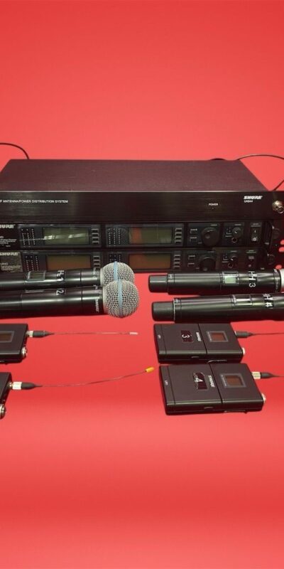 Shure UHF-R Wireless Microphone System Bundle for Live Performance