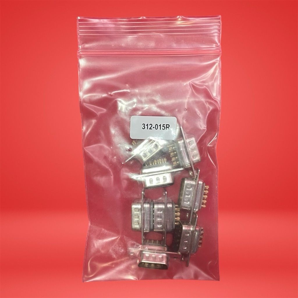 Lot of 8 D-Sub Connectors DB9 Connectors 312-015R