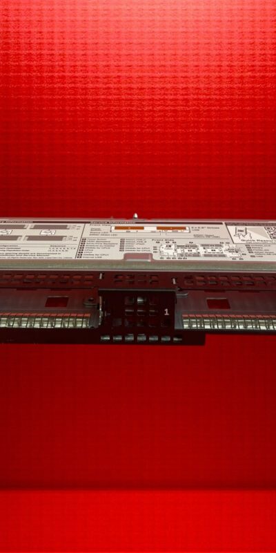 Dell 06VMK5 8-Bay 2.5" SAS/SATA Backplane for PowerEdge Servers