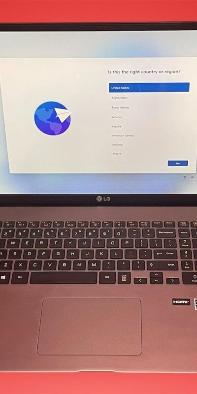 LG Gram 17Z90N-R Intel Core i7-1065G7 16GB RAM 512GB NMVe Win 11 Home