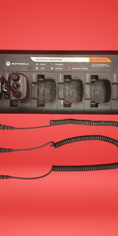 Motorola Six-Bay Charger NNTN8460 with 2xCP200D Radios & Speaker Mics PMMN4013A