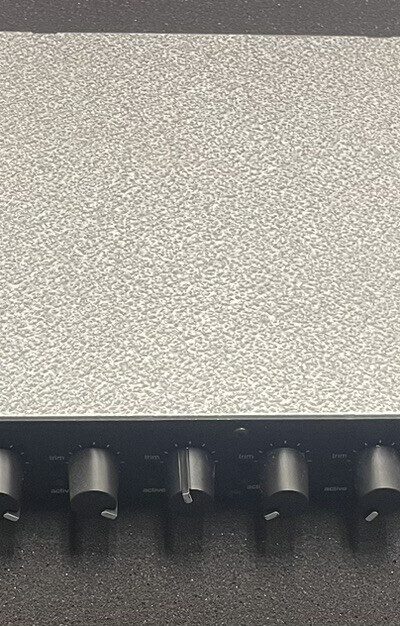 Biamp autoTWO 8-Channel Automatic Audio Mixer Rackmount â€“ Tested