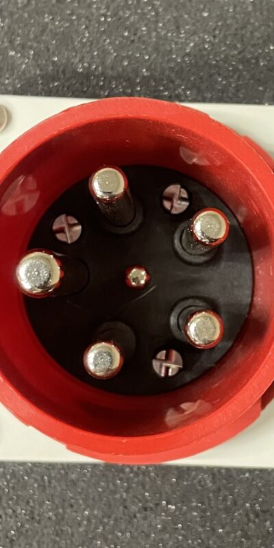 Bals 2837 CEE-NORM Flanged Appliance Inlet 32A 3P+E 230V IP44 110x106