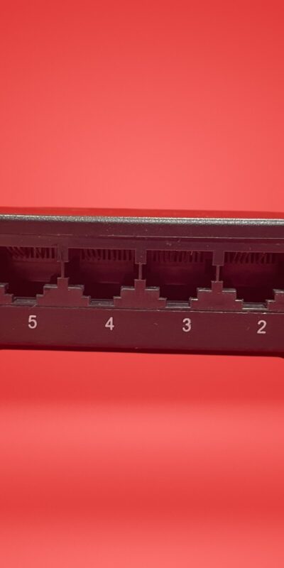 Refurb 5-Port Fast Ethernet 10/100 Mbps Switch Plug&Play RJ45 Desktop