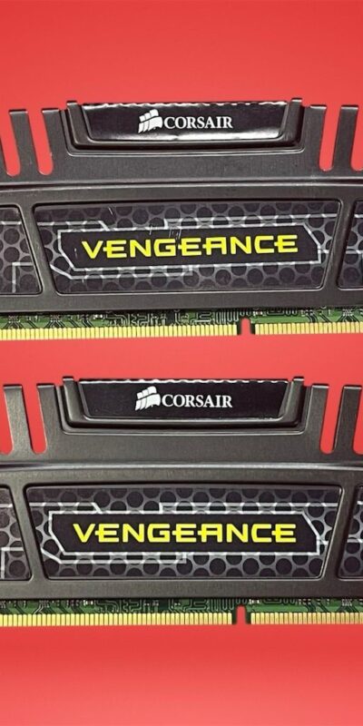 Corsair Vengeance 8GB (2x4GB) DDR3 1600MHz PC3-12800 RAM CMZ8GX3M2A1600C9