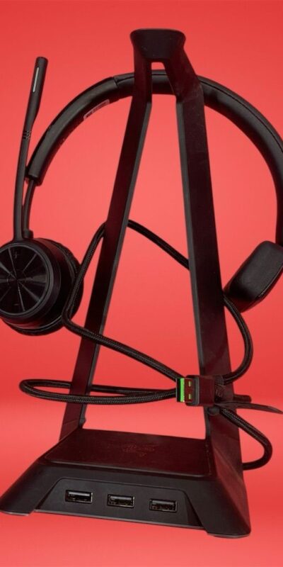 Razer Base Station Chroma V1 RGB Headphone Stand & USB Hub - Black