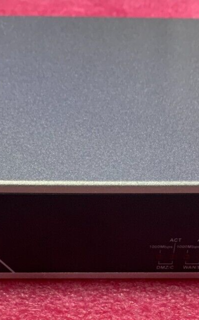 Cyberoam CR10iNG UTM Hardware Firewall VPN Appliance SCB-6901 w/ AC Adapter