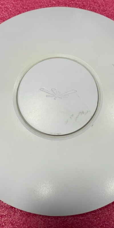 Ubiquiti UniFi UAP-AC-LR Dual-Band Long-Range 867Mbps Access Point w/Mount