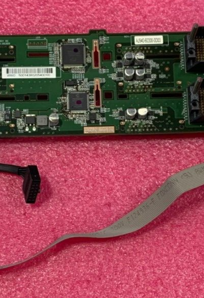 HP StorageWorks D2600 12-Slot SAS Backplane 519317-001 AJ940-60300