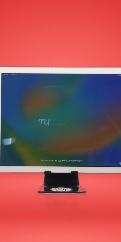 Apple iPad (5th Generation) A1823 32 GB, Wi-Fi + 4G, 9.7 in - Silver