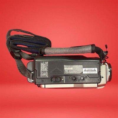 Sony Handycam DCR-TRV10 MiniDV Camcorder 120x Zoom 2.5" LCD For Parts Only - Image 4
