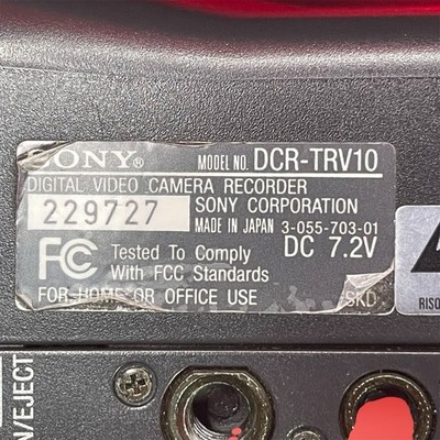 Sony Handycam DCR-TRV10 MiniDV Camcorder 120x Zoom 2.5" LCD For Parts Only - Image 8