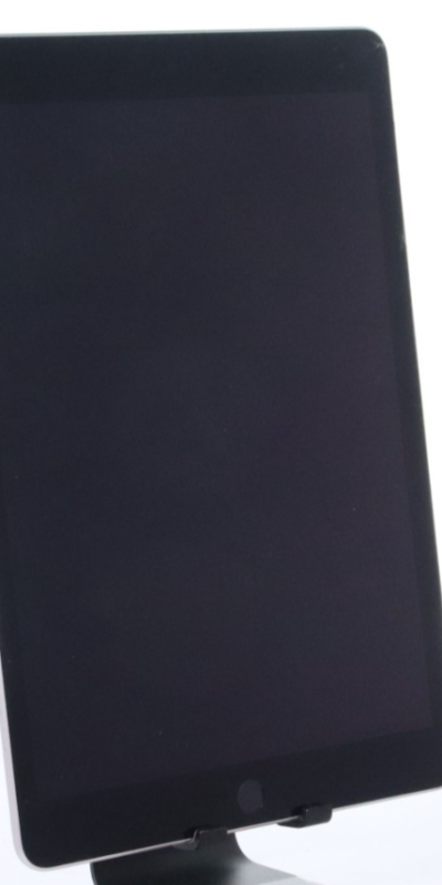 Apple iPad 10.2" 9th Gen (Wi-Fi Only) 64GB iOS: 26.4.2 Silver