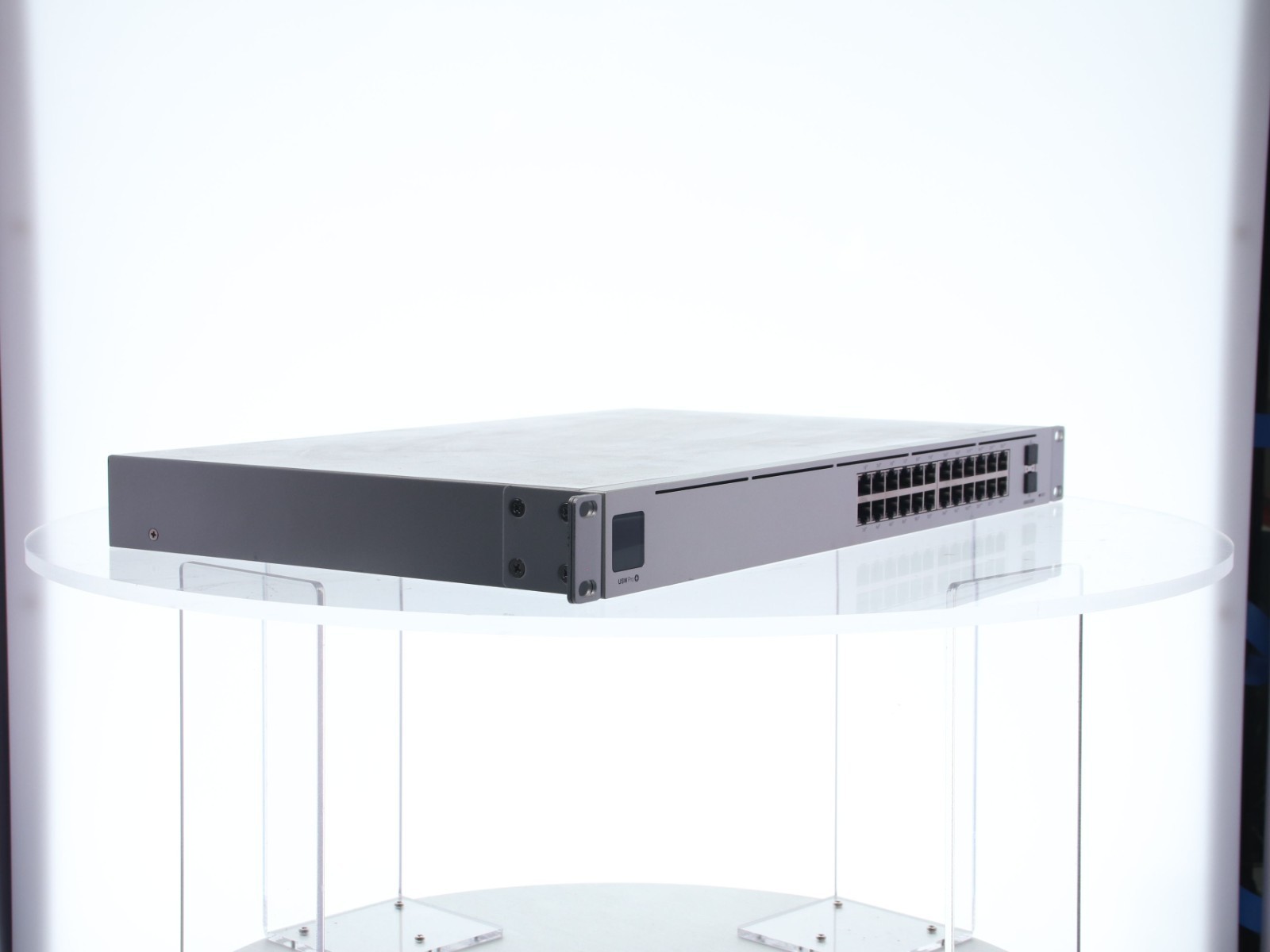 Ubiquiti UniFi Network Pro 24 Port Gigabit POE++ Switch USW-Pro-24-PoE W/ Cord - Image 11