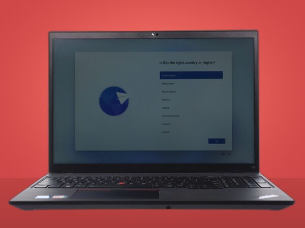 Lenovo thinkpad T16 Gen 1 Core i7-1260P 16GB RAM 256GB NMVe Win11Pro W/ AC Adapt