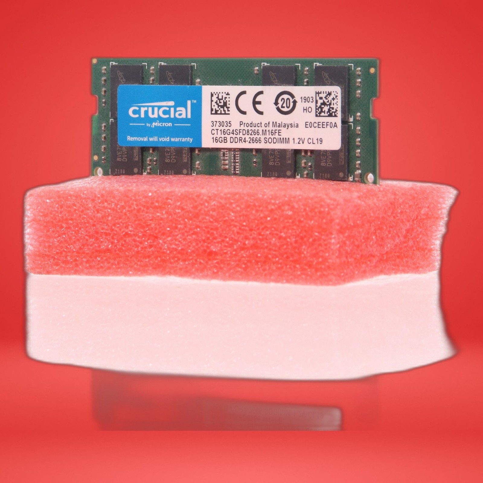 Crucial CT16G4SFD8266.M16FE 16GB DDR4 2666 MHz SODIMM Notebook Laptop Memory - Image 2