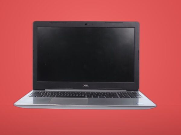 Dell Inspiron 15 5570 Laptop - Core i5-8250U No RAM No SSD Wifi