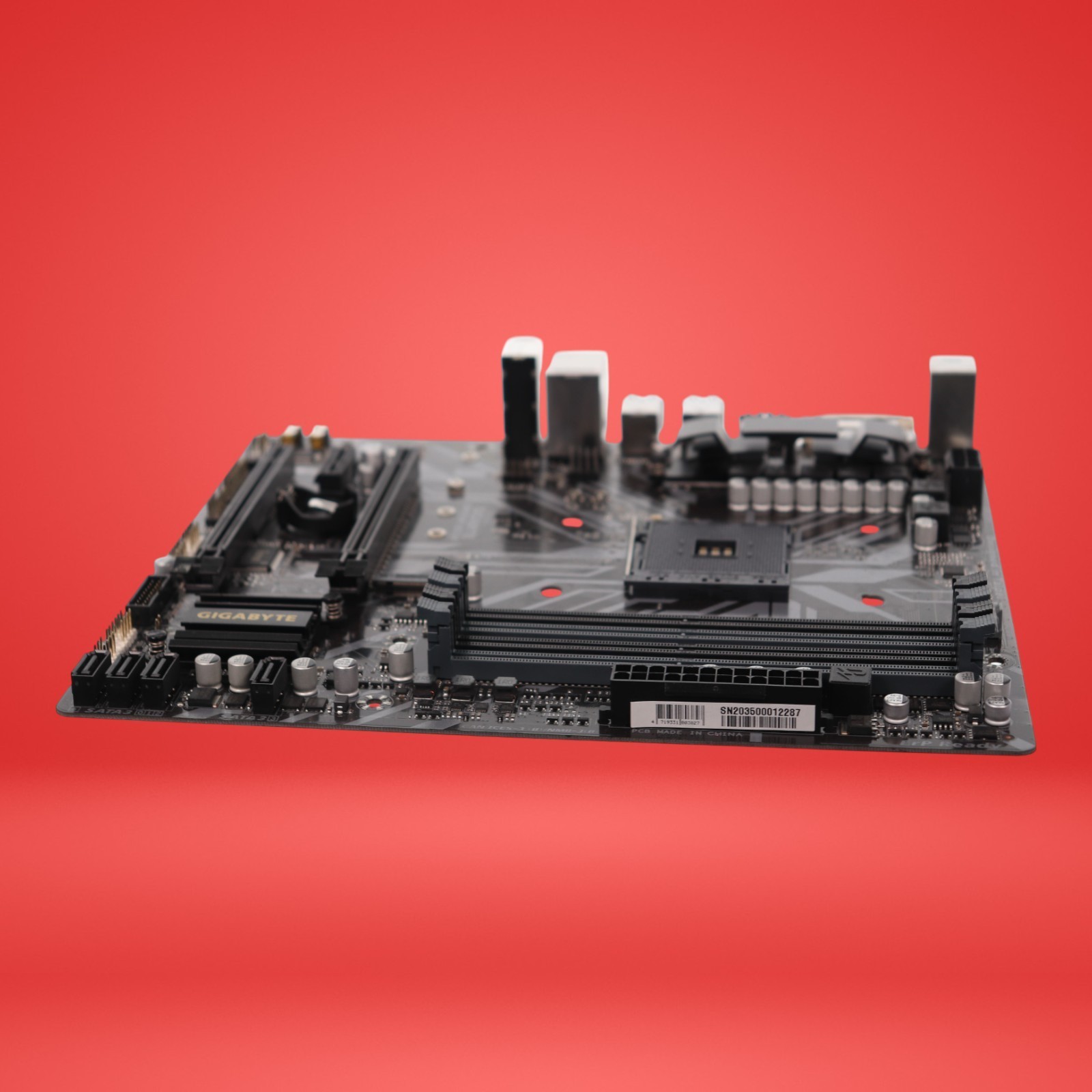 GIGABYTE B450M DS3H WIFI AMD B450 SOCKET AM4 DDR4 DESKTOP MOTHERBOARD - Image 3