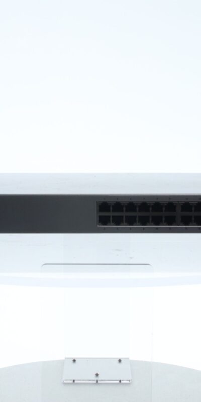 Ubiquiti Networks UniFi Switch 24 (US-24) Gigabit Ethernet Switch 25W W/ Cord