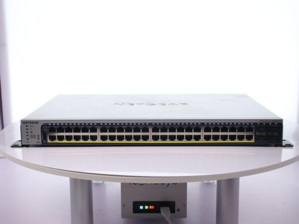 NetGear ProSafe GS752TP 48-Port PoE+ 4Port SFP Gigabit Smart Switch w/AC Adapter