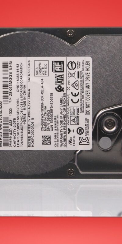 Toshiba 06HFW3 2TB HDD 7.2K RPM 3.5" SATA Model: DT01ACA200 DP/N: 6HFW3