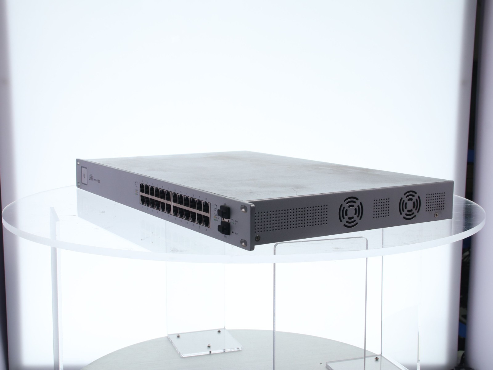 Ubiquiti US-24-500W UniFi 24-Port Gigabit Ethernet Switch - PoE -W/ PWR Cord - Image 4