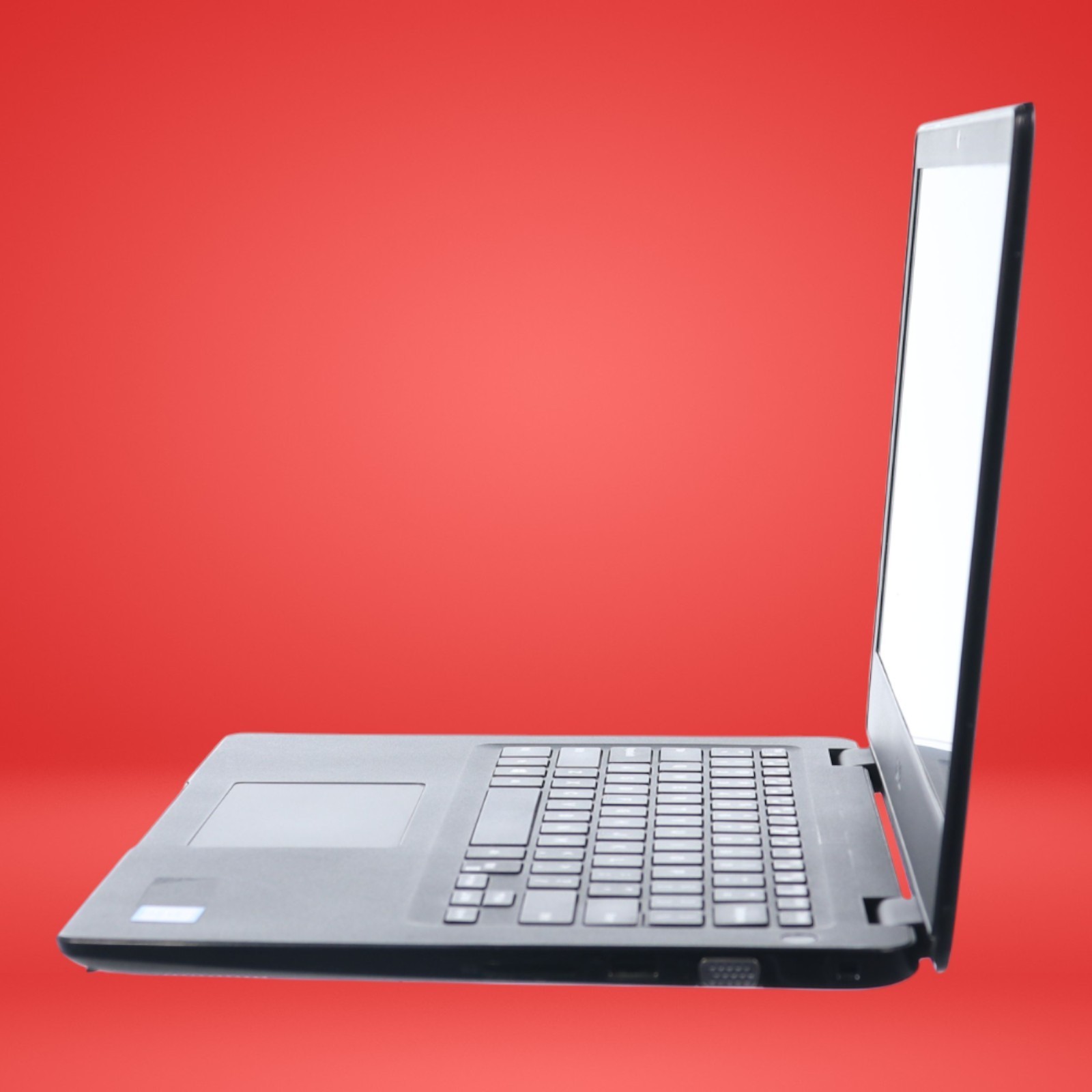 Dell Latitude 3400 Intel Core i5-8265U No SSD No RAM Right Screen Broken - Image 3