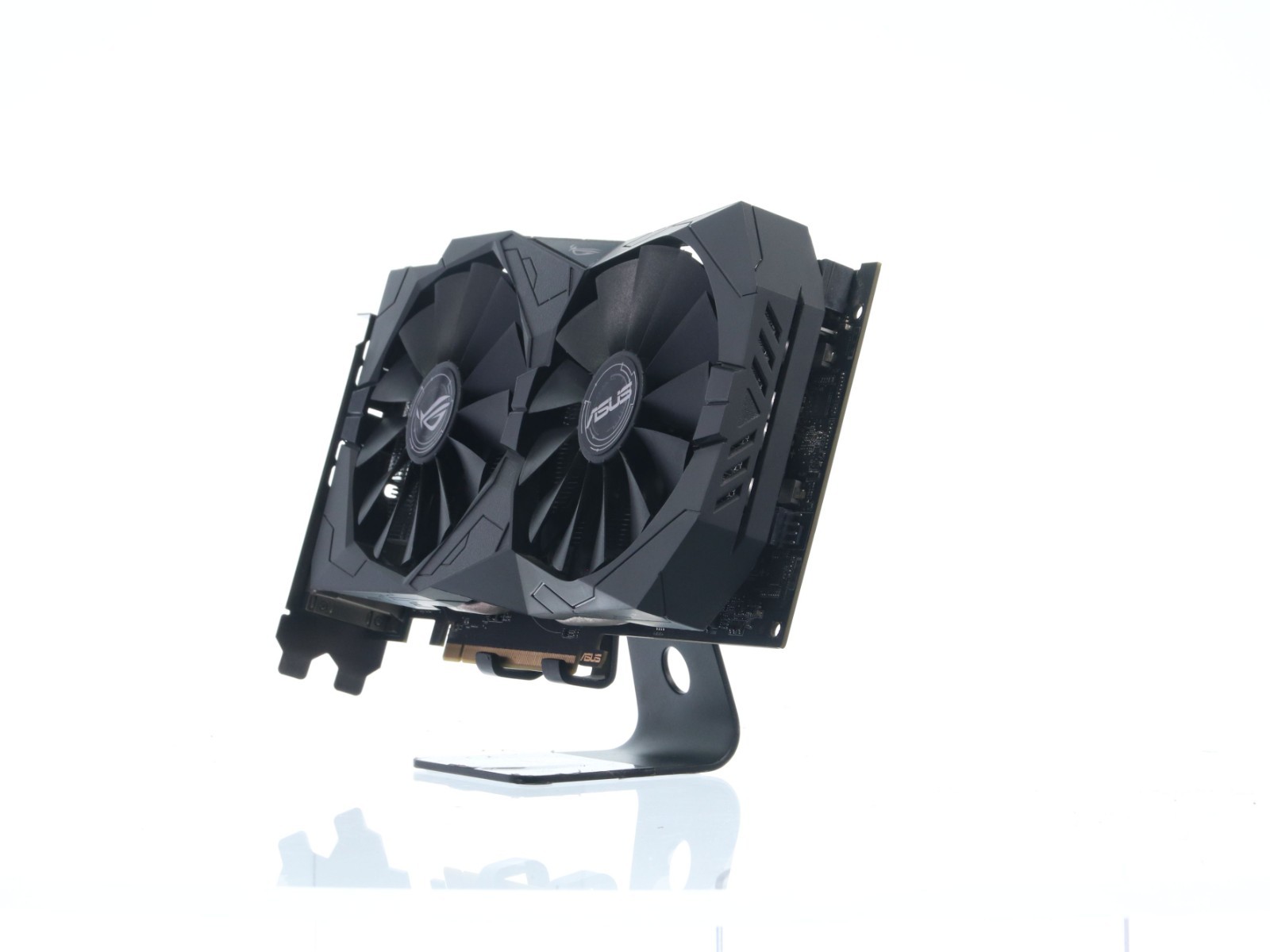 ASUS Radeon (ROG-STRIX-RX570-O4G-GAMING) RX 570 4GB GDDR5 Graphics Card - Image 3