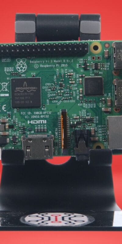 Raspberry Pi 3 Model B Quad Core 1.2ghz 64bit CPU 1gb RAM WiFi & Bluetooth 4.1