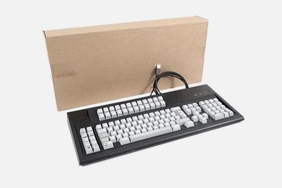 New Sealed Unicomp UB40B5A PC 122 Buckling Spring USB Keyboard Black Model M