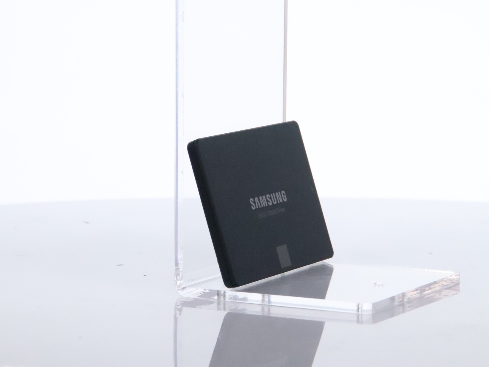 Samsung 870 EVO 1TB 2.5" SATA III V-NAND Internal SSD MZ-77E1T0 MZ7L31T0HBLB - Image 11
