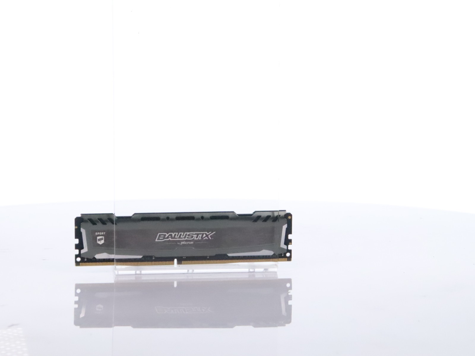 Lot of 4 Ballistix Sport 8GB DDR4-2400 288-Pin DIMM Desktop RAM BLS8G4D240FSB - Image 8