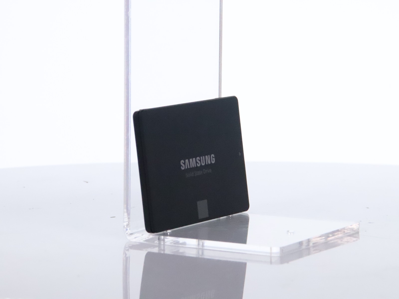 Samsung 860 EVO 1TB 2.5" Sata SSD Solid State Drive MZ7LH1T0HBLS MZ-76E1T0 - Image 11
