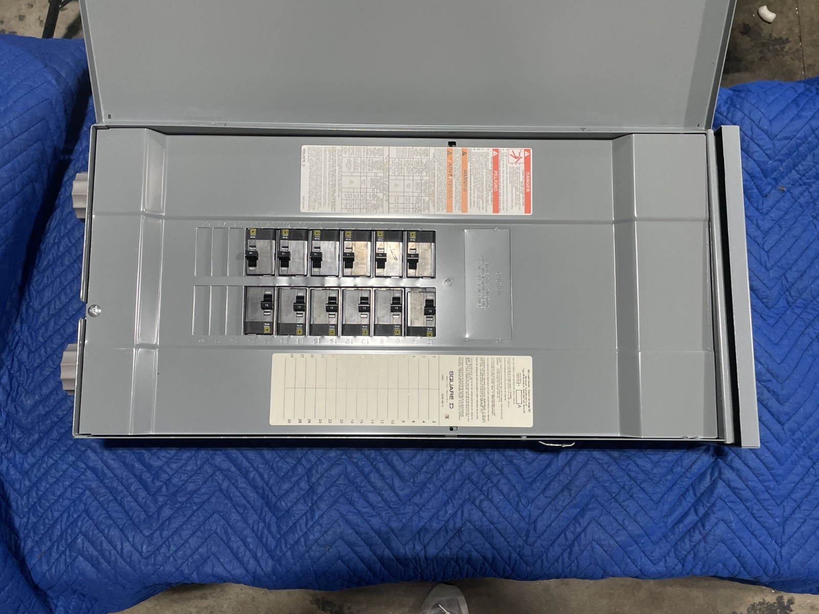 Square D QO100A816MLINLC 8 Space 16-Circuit Outdoor QO Load Center 100 Amp - Image 6