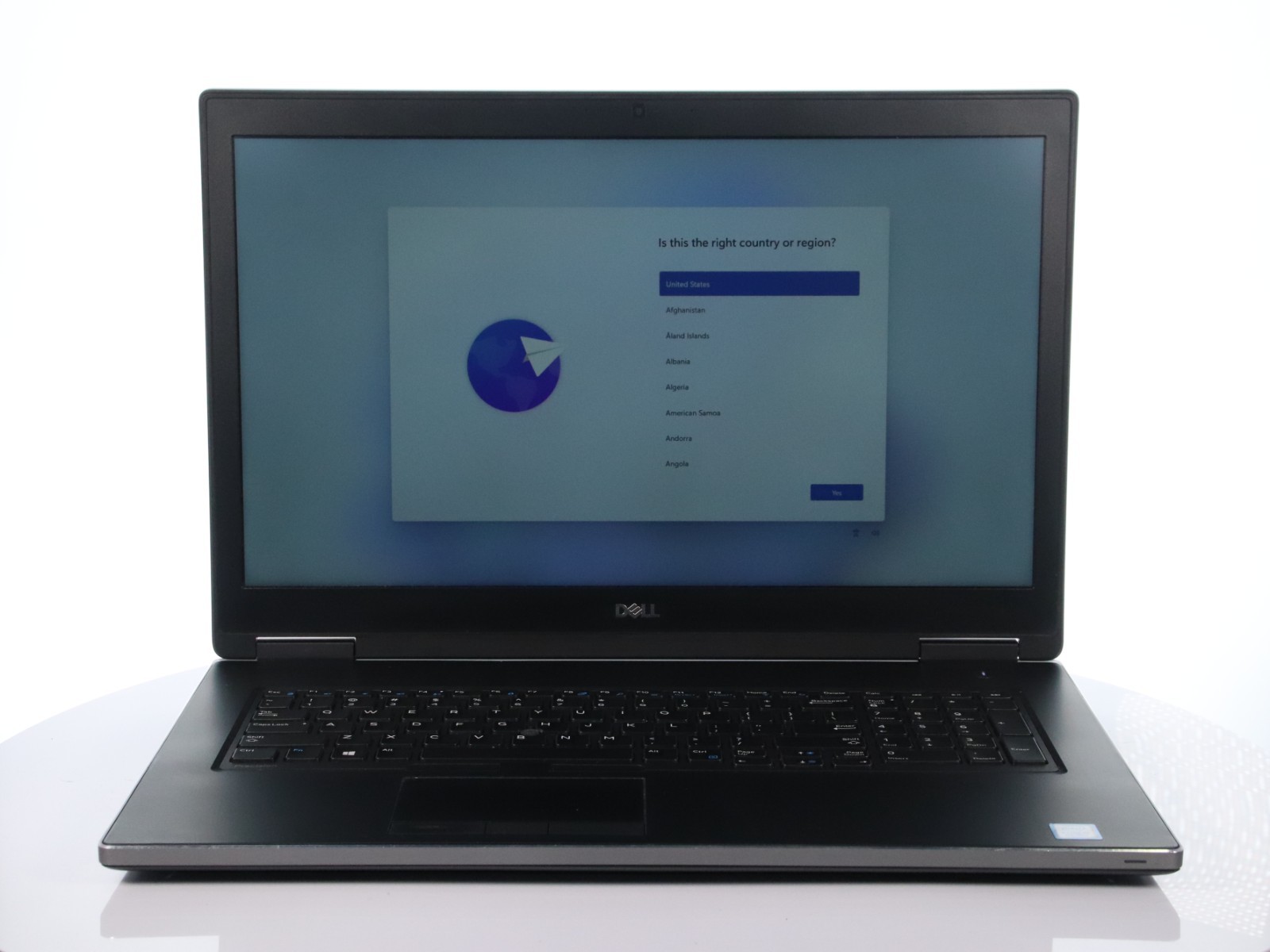 Dell Precision 7730 Core i7-8850H 32GB RAM 256GB SSD w/ AC Adapter, Quadro P3200
