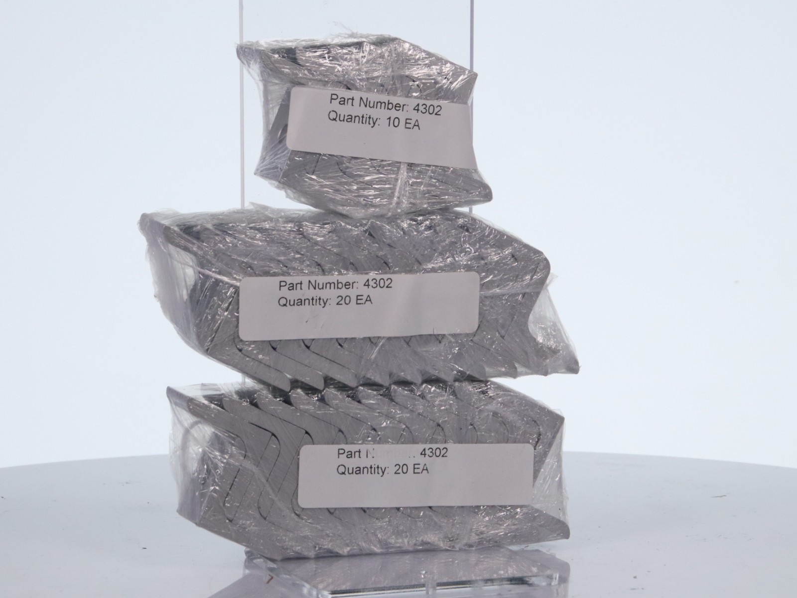 Lot of 50 80/20 Inc 4302 15 Series Aluminum T-Slot 2-Hole Inside Corner Brackets - Image 12