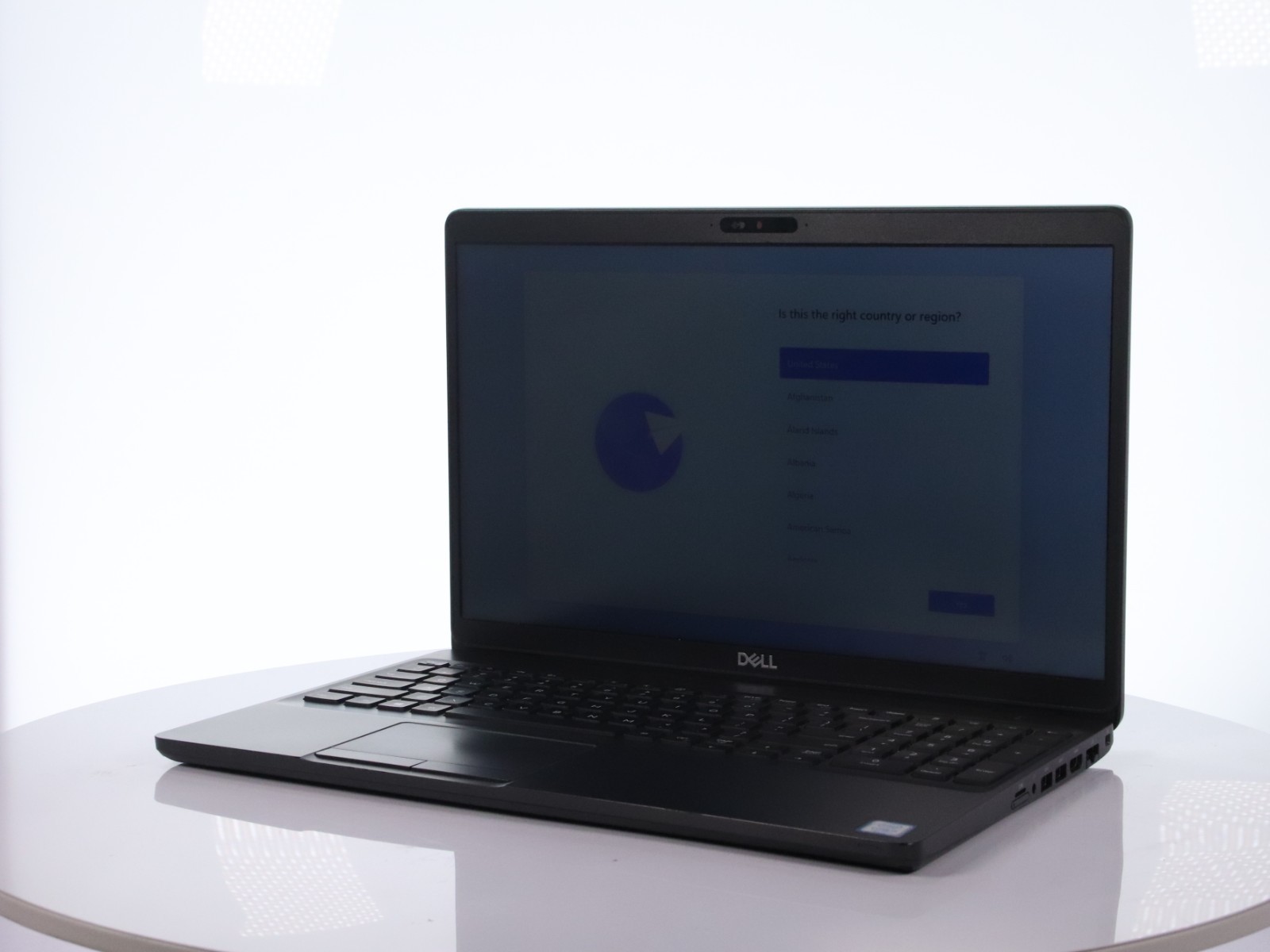 Dell Latitude 5500 15.6" Core i5-8265U 8GB RAM 256GB SSD W11P w/ AC Adapter - Image 2