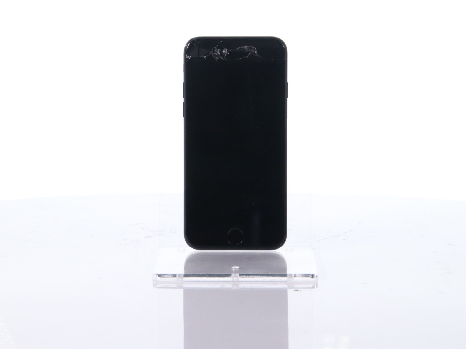 Lot of 12 Apple iPhone 7 32GB iOS Version 15.8.7 Model: A1778 - Image 2