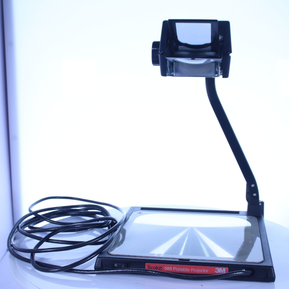 3M Scotch 589 Overhead Projector Folding Briefcase Portable Model - Working
