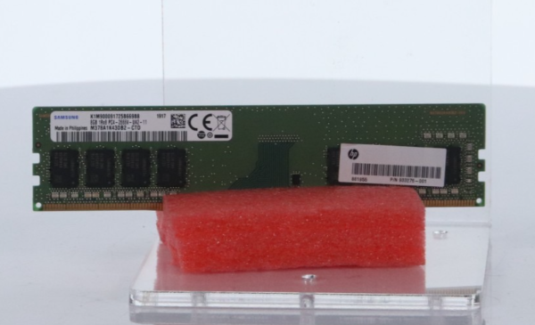 Lot of 2 Samsung 8GB PC4-21300 DDR4-2666V Desktop Memory M378A1K43DB2-CTD