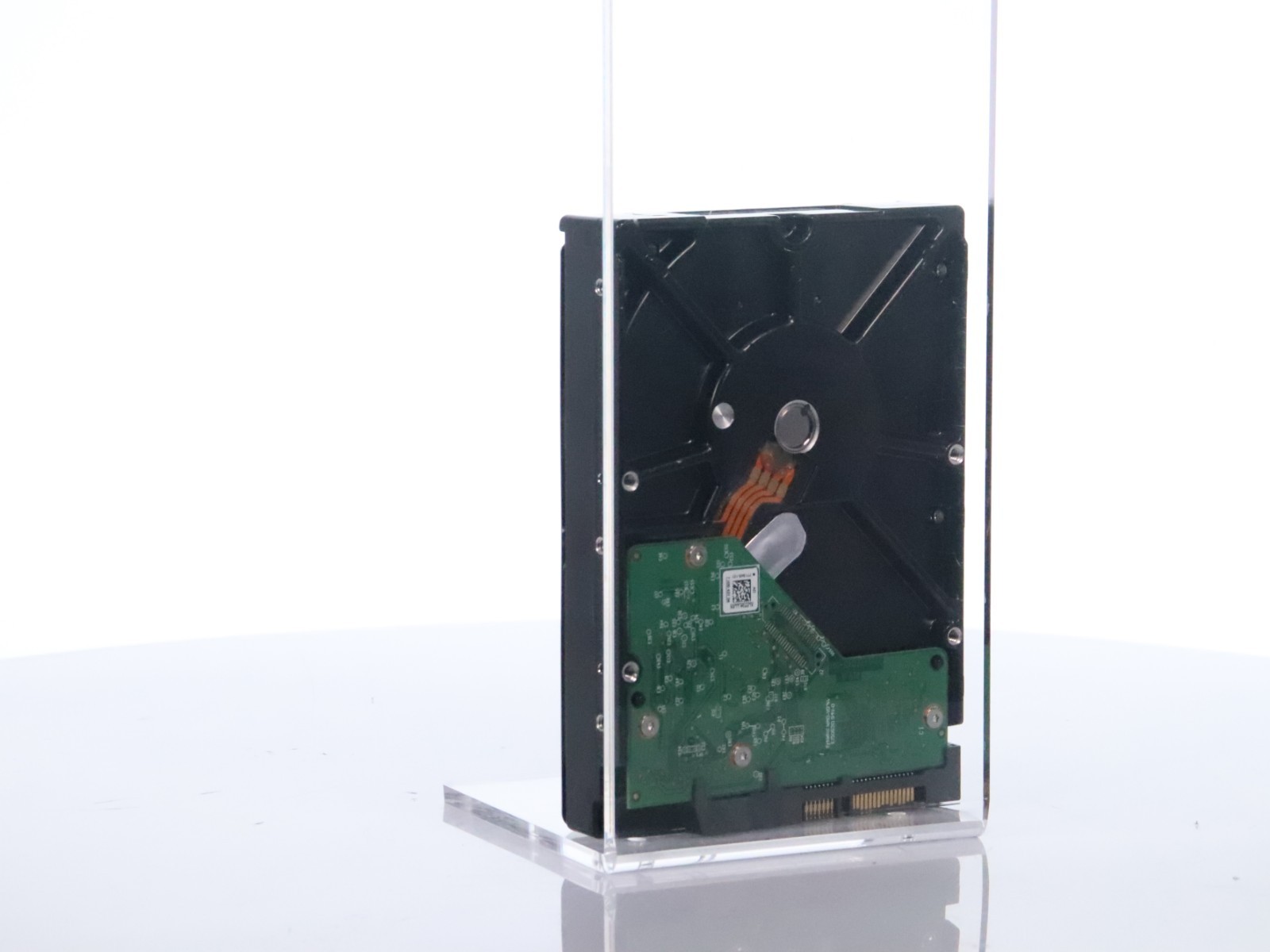 WD Red NAS Hard Drive 2TB @5.4K RPM 3.5" SATAIII 64MB Cache NASware 2.0 WD20EFRX - Image 6