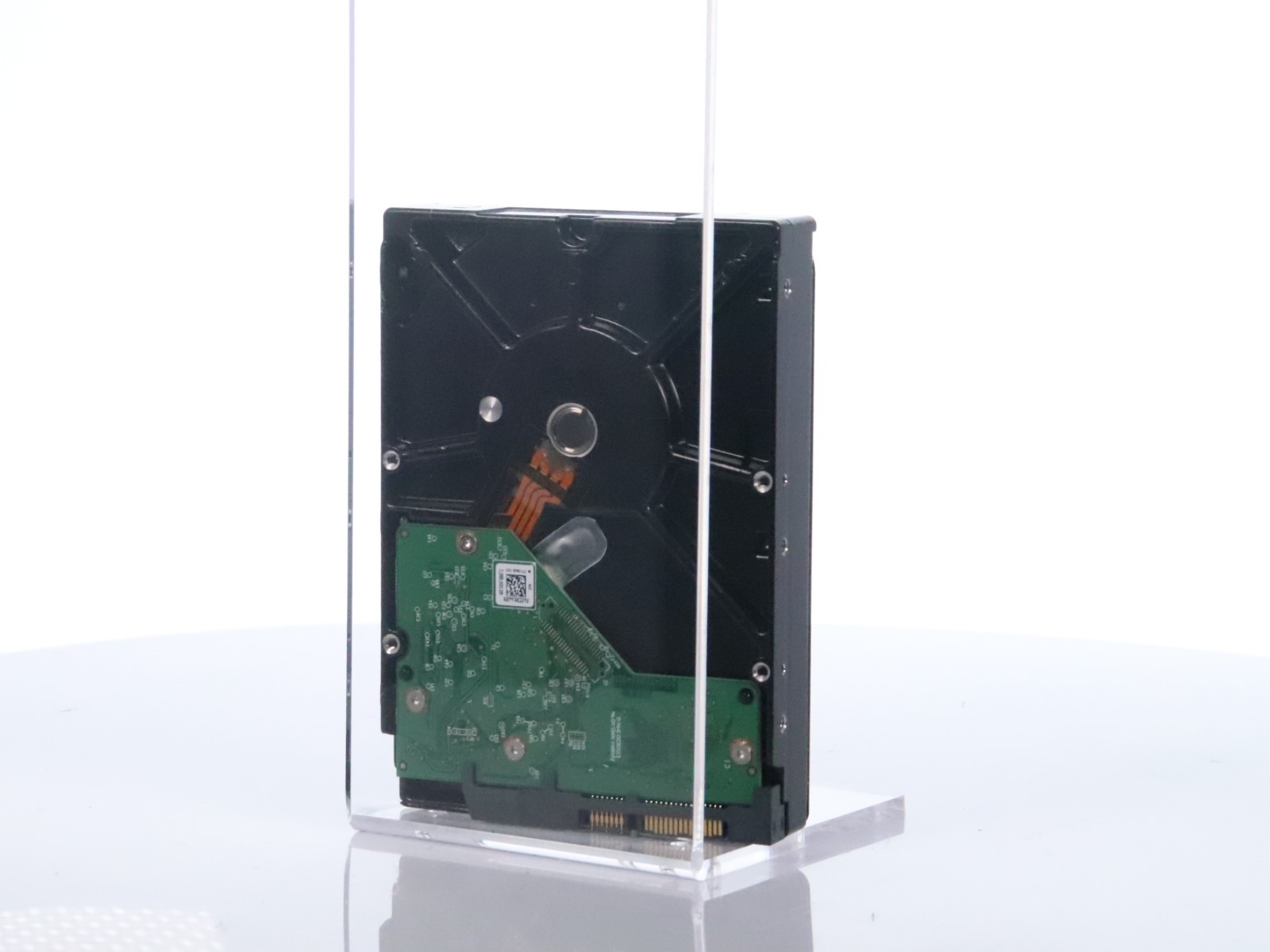 WD Red NAS Hard Drive 2TB @5.4K RPM 3.5" SATAIII 64MB Cache NASware 2.0 WD20EFRX - Image 8