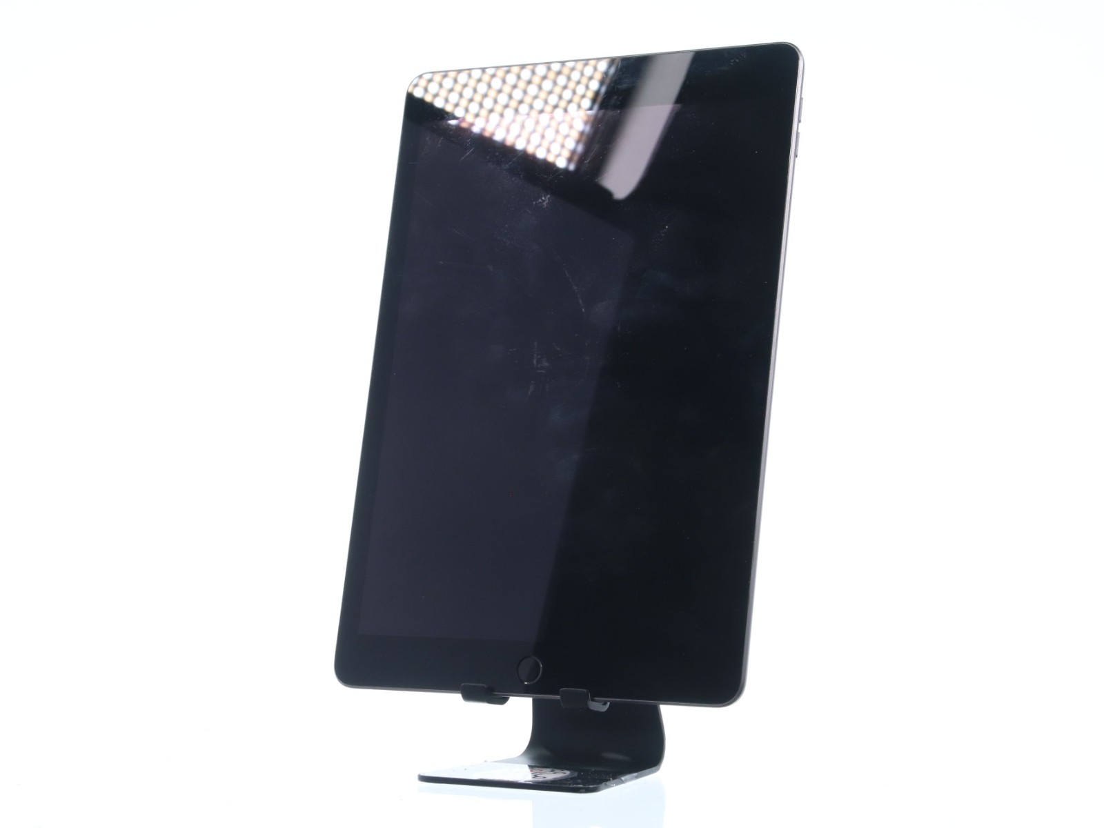Apple iPad 10.2 7th Gen (Wi-Fi Only) 32GB Space Gray iOS: 18.7.8 - Image 2