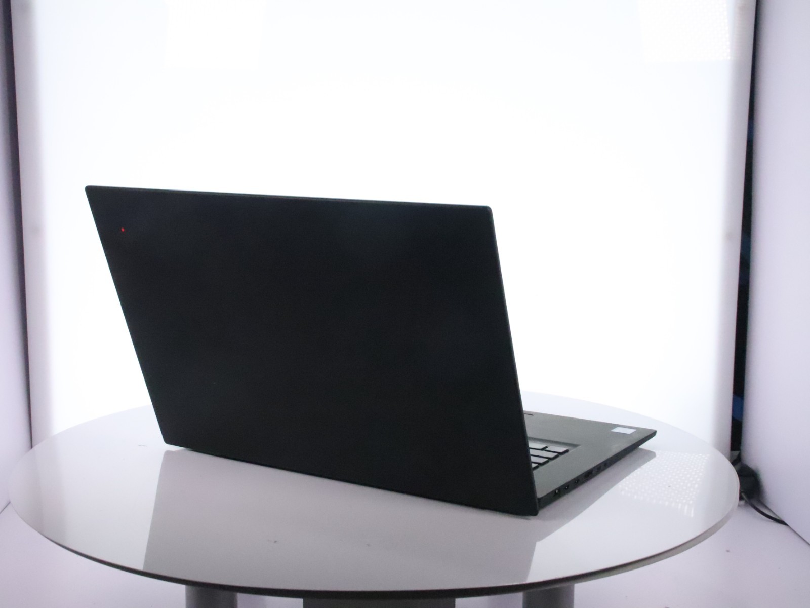 Lenovo ThinkPad P1 Gen 2 Core i7-9850H 16GB RAM 256GB SSD W11P Quadro T2000 w/AC - Image 8