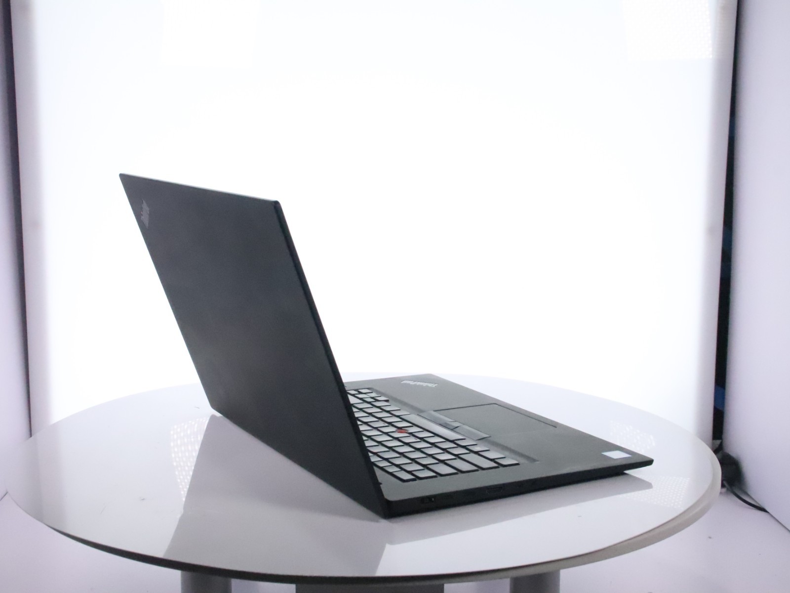 Lenovo ThinkPad P1 Gen 2 Core i7-9850H 16GB RAM 256GB SSD W11P Quadro T2000 w/AC - Image 9