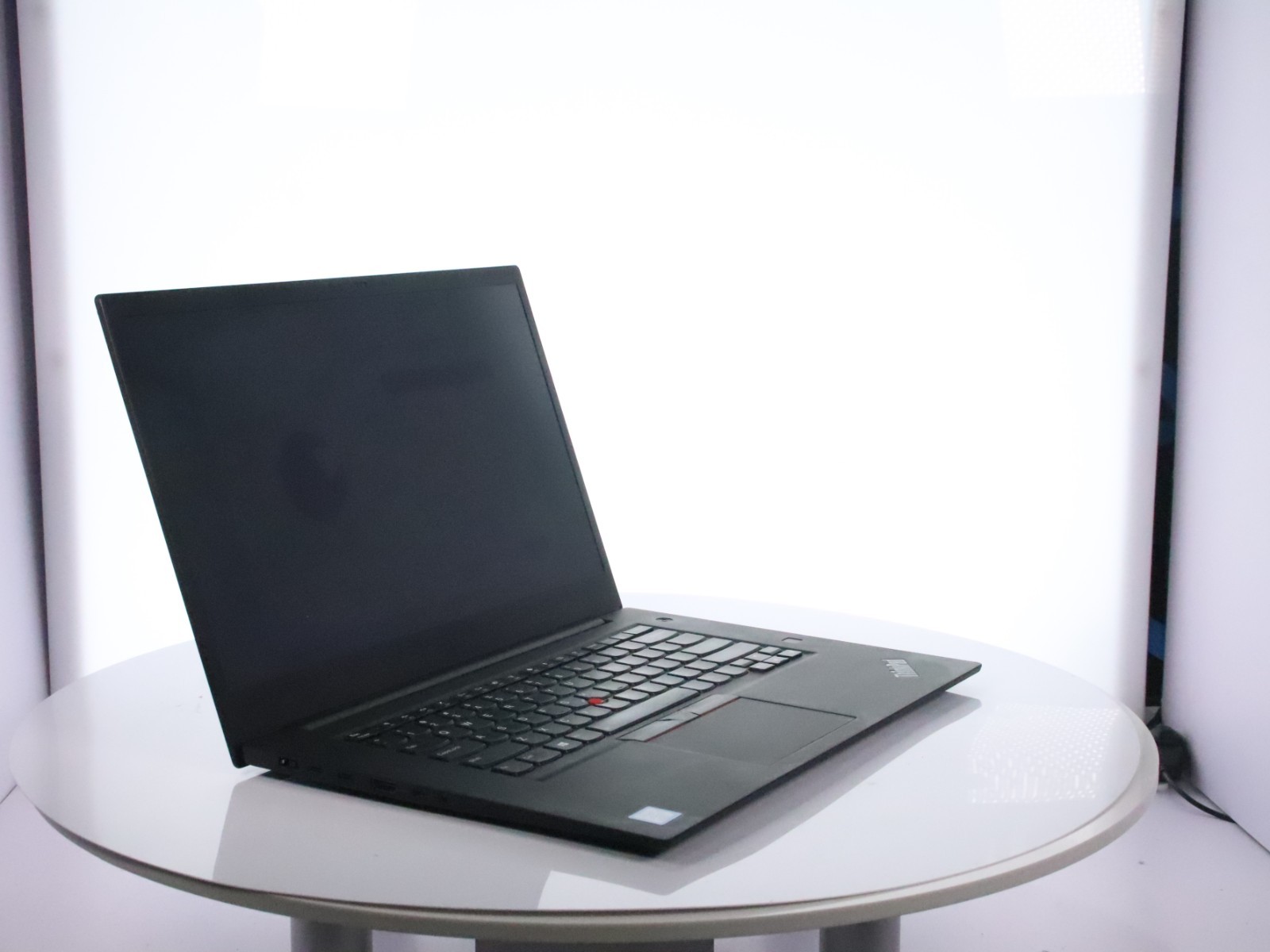Lenovo ThinkPad P1 Gen 2 Core i7-9850H 16GB RAM 256GB SSD W11P Quadro T2000 w/AC - Image 11