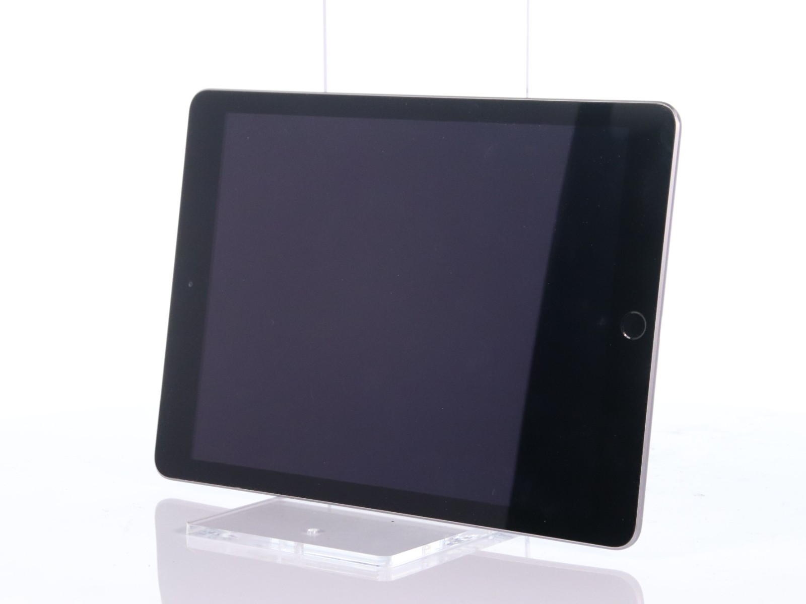 Apple iPad 9.7" 5th Gen (Wi-Fi Only) 32GB iOS: 16.7.15