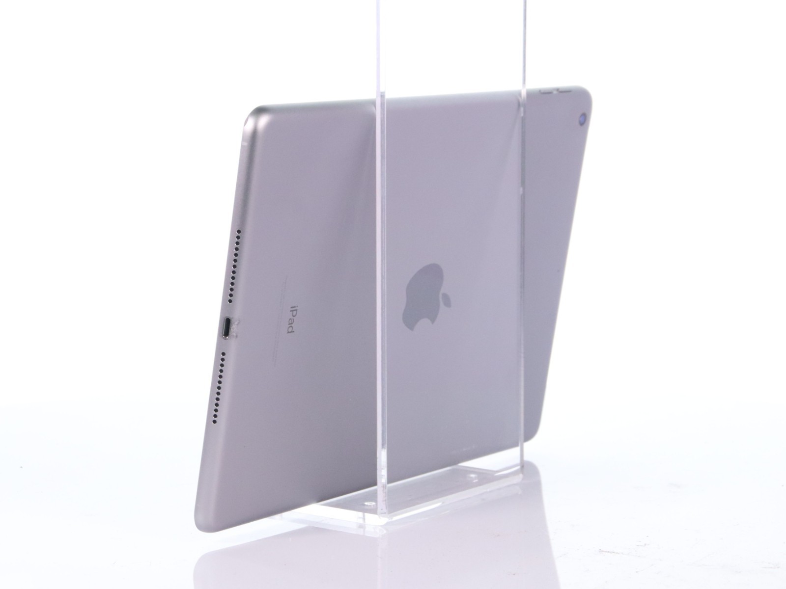Apple iPad 9.7" 5th Gen (Wi-Fi Only) 32GB iOS: 16.7.15 - Image 4